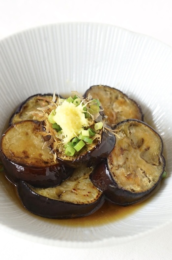 フライパンで簡単 ゴマ油で焼きナス