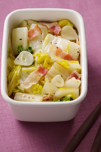 白菜とベーコンのオイル蒸し