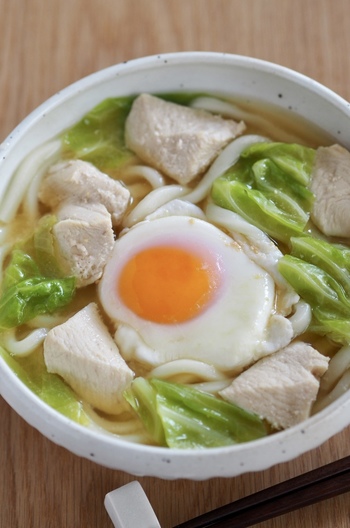 鶏肉と春キャベツの味噌うどん
