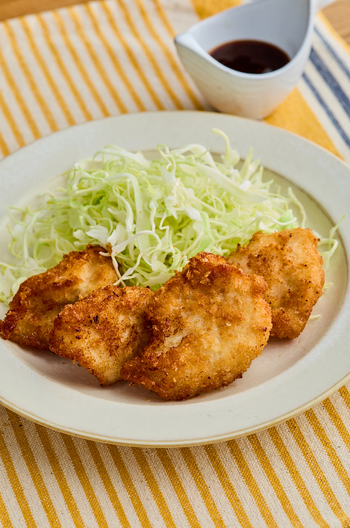 鶏むね肉の一口チキンカツ