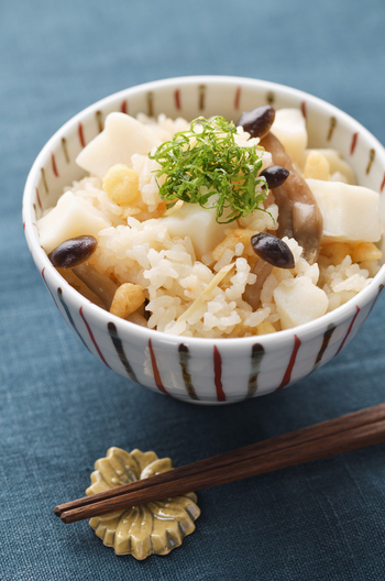 はんぺんとしめじの炊き込みごはん