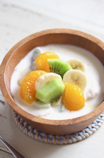 フルーツヨーグルト