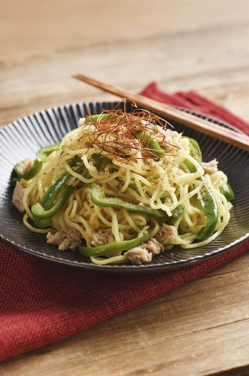 ピーマンとツナの山椒しょうゆ焼きそば