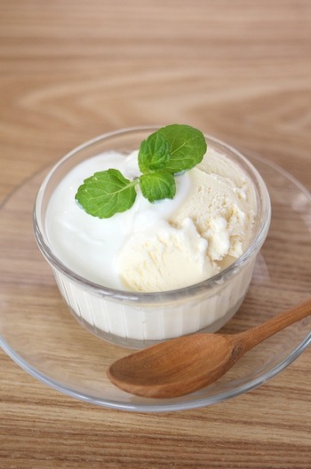 ヨーグルトがけバニラアイス