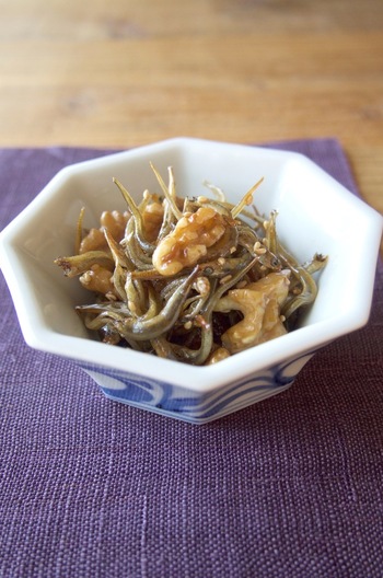 小魚とくるみの佃煮