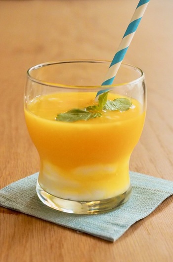 オレンジヨーグルトドリンク