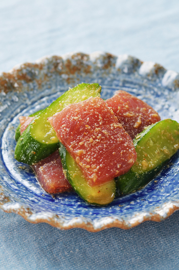 まぐろときゅうりのユッケ風