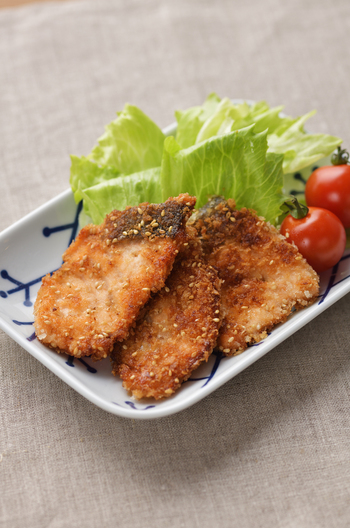 鮭のごまパン粉焼き