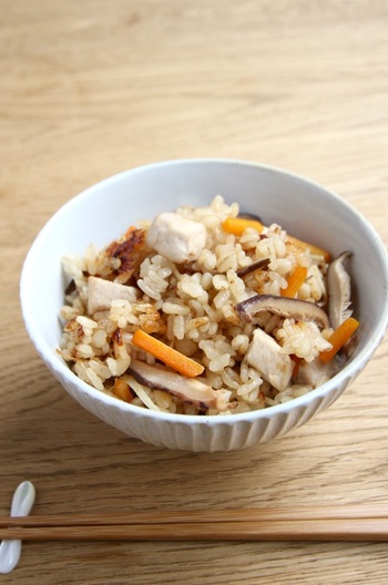 鶏肉と干ししいたけの炊き込みご飯