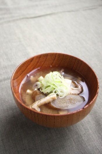 ごぼうとしいたけのみそ汁
