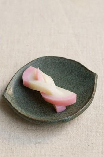 結びかまぼこ