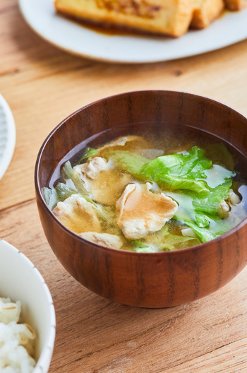 豚肉とレタスのみそ汁