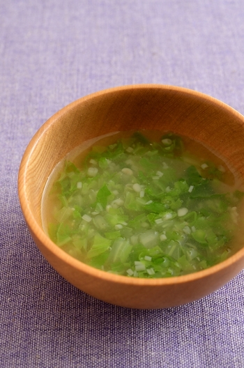 【離乳食・後期】白菜とえのきたけのみそ汁