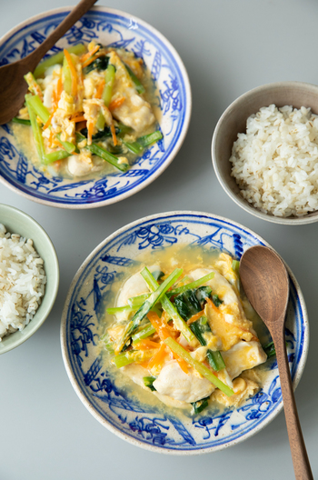 鶏むね肉と野菜の卵とじ