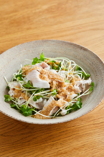 豚しゃぶと貝割れのサラダ