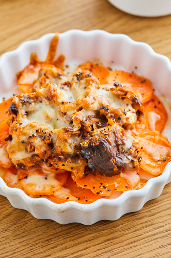 さば缶とにんじんのケチャップチーズ焼き