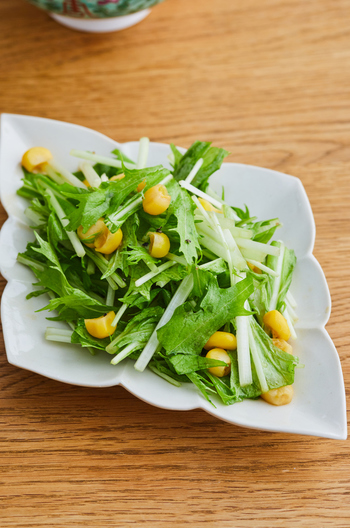 水菜とコーンのオイスターバターあえ