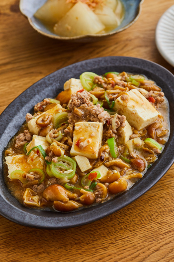レンジで簡単 なめこのピリ辛麻婆豆腐