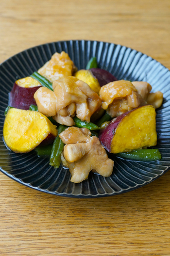 電子レンジで 鶏肉とさつまいもの甘辛煮