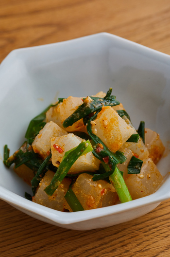 大根とにらのピリ辛あえ