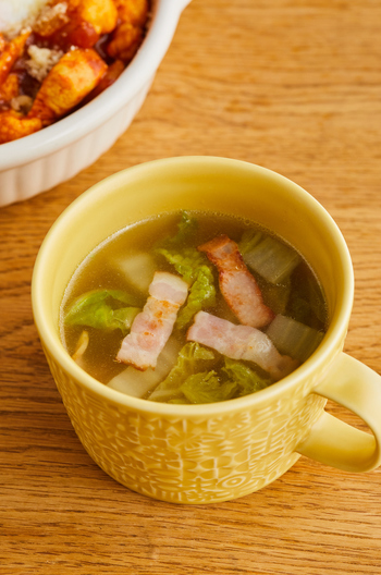 ベーコンと白菜のコンソメスープ