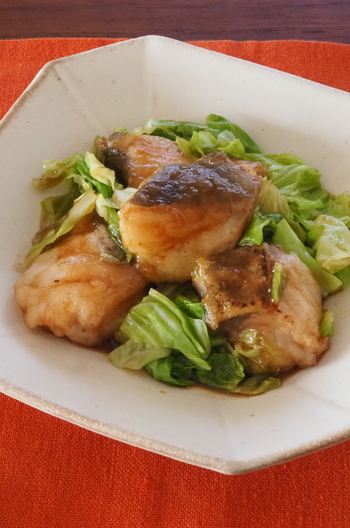 たらとキャベツのオイスターソース炒め