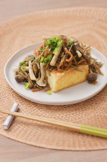 厚揚げの具だくさん根菜ソースのせ