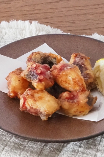 からっと揚がった たこの唐揚げ