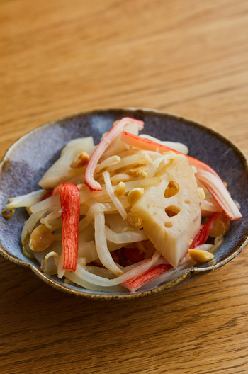 れんこんともやしのピーナッツあえ