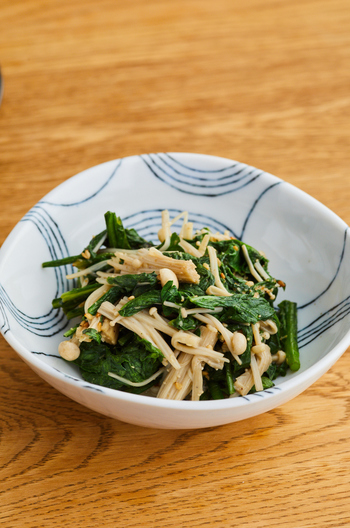 春菊とえのきのごまマヨあえ