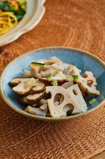 れんこんとしいたけのねぎ塩ナムル