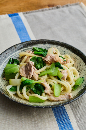 小松菜と豚肉の焼きうどん