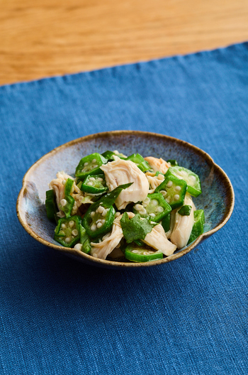 鶏ささ身とオクラのごまぽん酢あえ