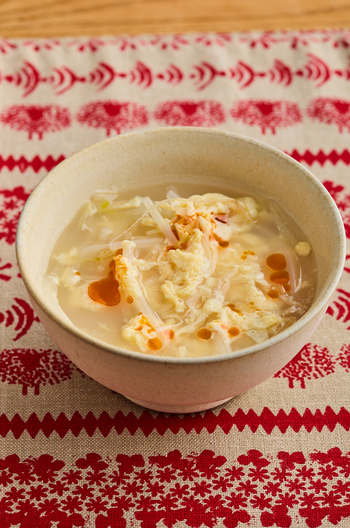 たまごともやしのサンラータン風スープ