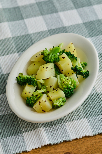 じゃがいもとブロッコリーのサラダ