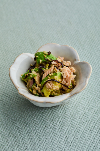 アボカドとツナの塩昆布あえ