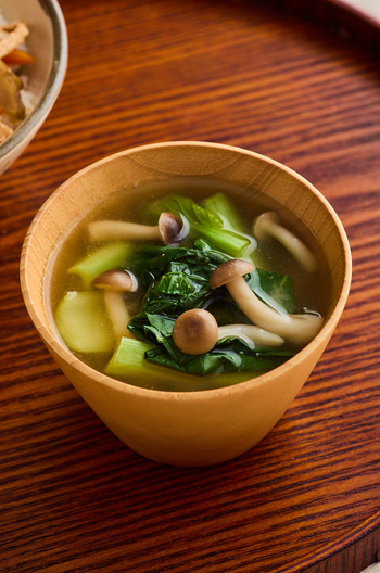 小松菜としめじのからしみそ汁