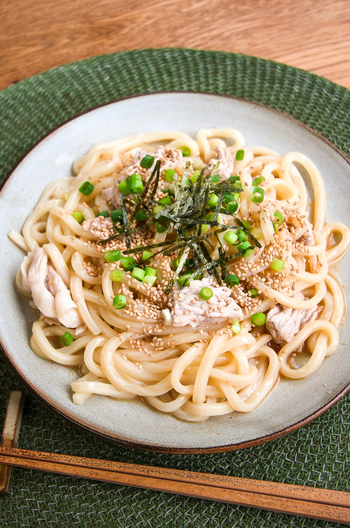 ぶっかけごま味噌だれうどん