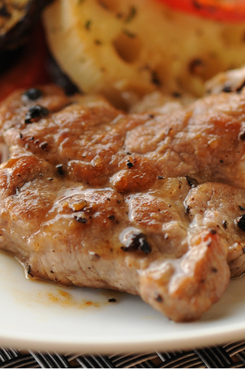 漬け込まないスペアリブ風ステーキ