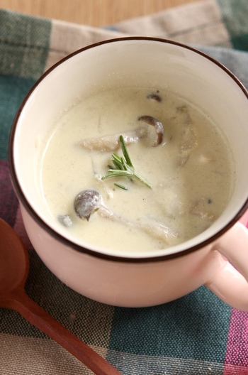 ささみとキノコの豆乳スープ