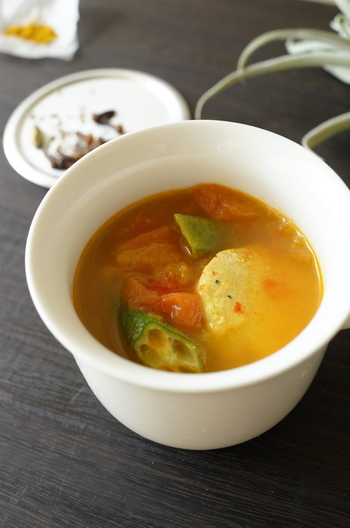 ガンボ風カレースープ