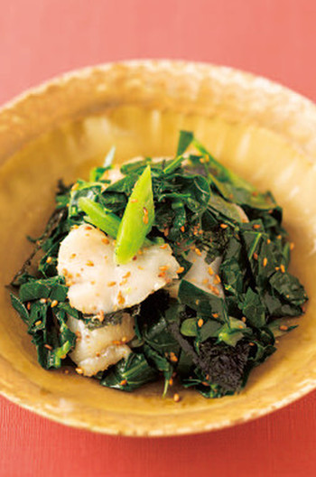 ケールとホタテ、韓国のりのナムル風サラダ