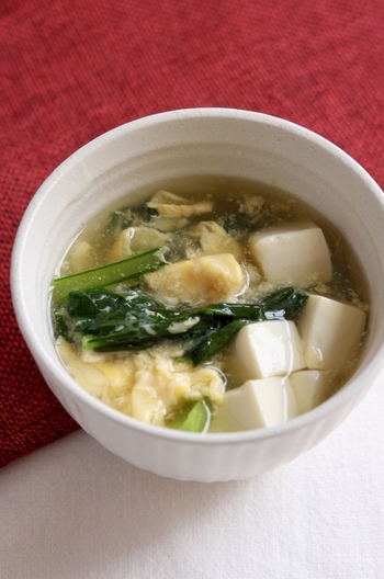 中華風 豆腐と卵のふんわりとろみスープ