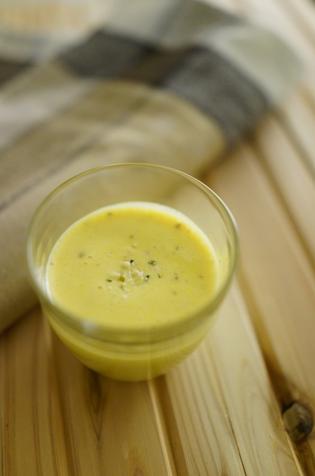 南瓜とレモンのジンジャースムージー