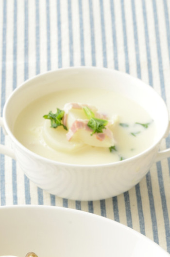 かぶの豆乳 味噌スープ