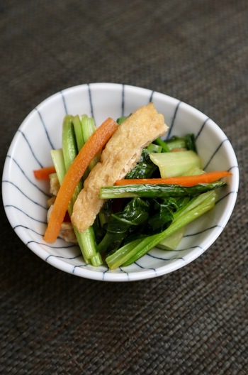 超簡単 小松菜とニンジンと薄揚げの炒め煮