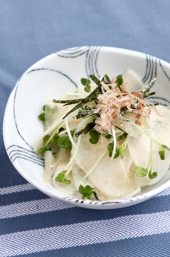 大根と貝割れ菜のごまあえ