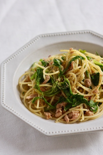 たっぷりセロリ葉とツナと生姜スパゲティー