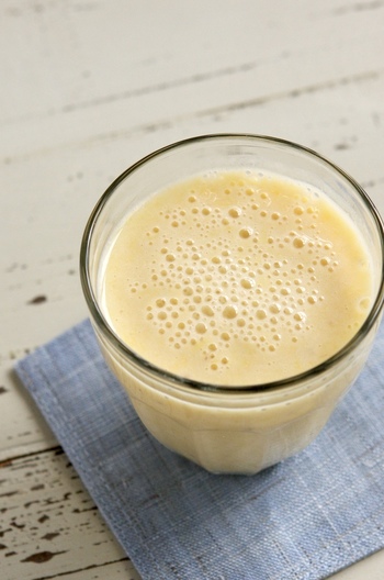 バナナとオレンジのジンジャーミルク