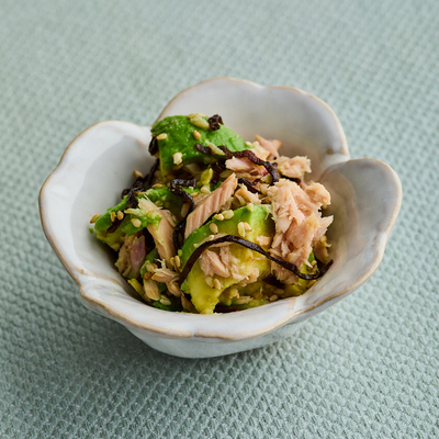 アボカドとツナの塩昆布あえ